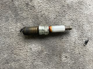 bontott OPEL INSIGNIA Izzító/Gyújtó Gyertya