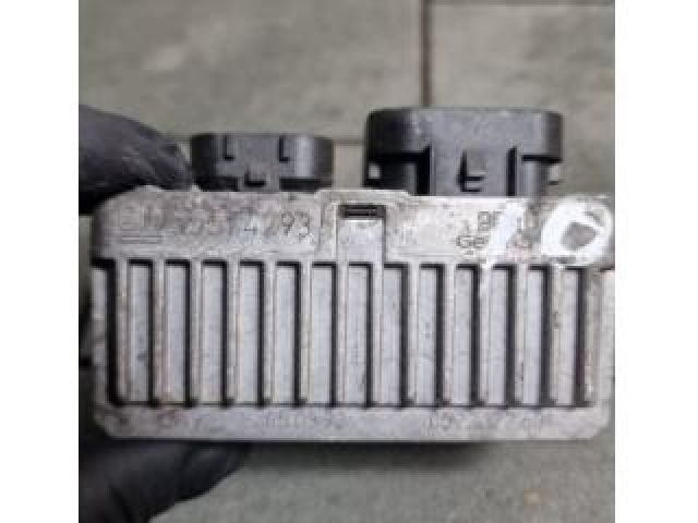 bontott OPEL INSIGNIA Izzító Relé