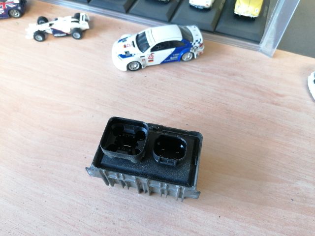 bontott OPEL INSIGNIA Izzító Relé