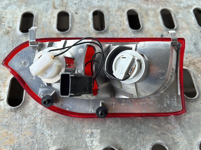 bontott OPEL INSIGNIA Jobb Belső Hátsó Lámpa