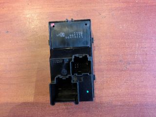 bontott OPEL INSIGNIA Jobb első Ablakemelő Kapcsoló