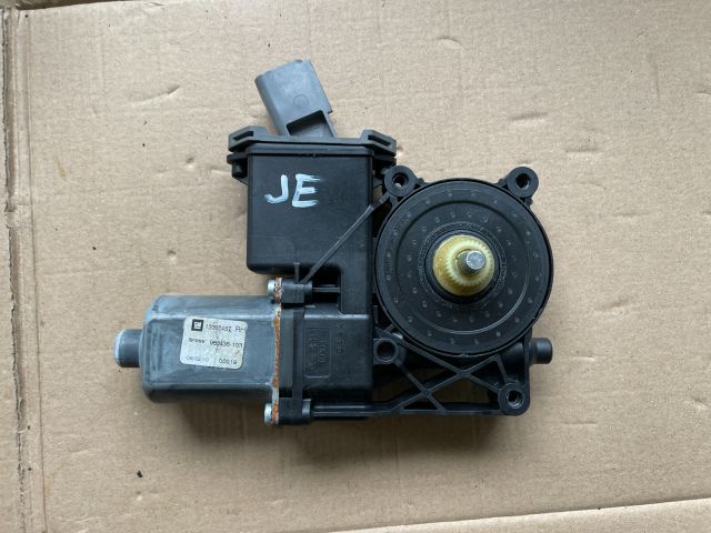 bontott OPEL INSIGNIA Jobb első Ablakemelő Motor