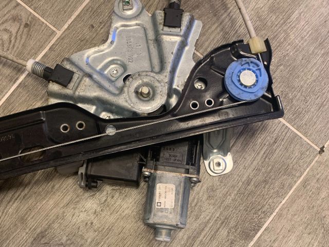 bontott OPEL INSIGNIA Jobb első Ablakemelő Szerkezet (Elektromos)