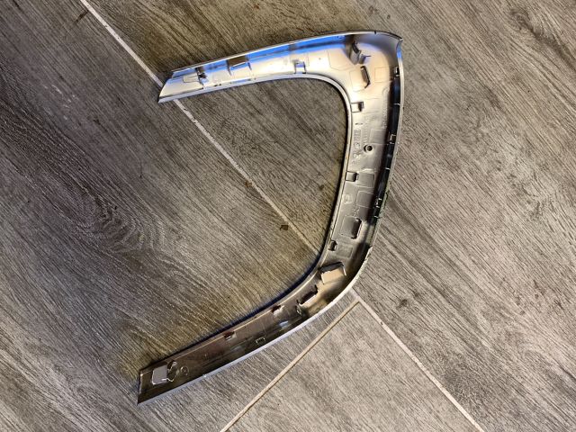 bontott OPEL INSIGNIA Jobb első Ajtó Díszléc