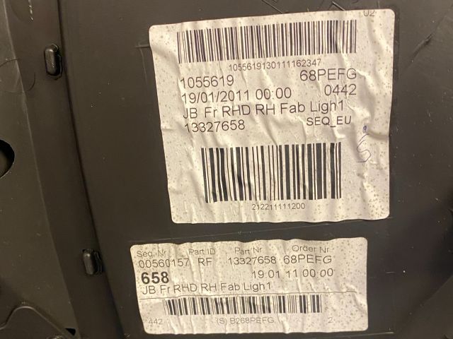 bontott OPEL INSIGNIA Jobb első Ajtó Kárpit