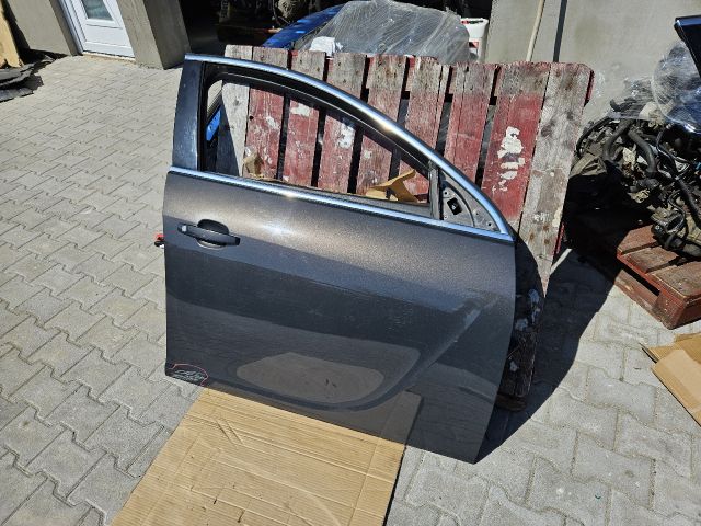 bontott OPEL INSIGNIA Jobb első Ajtó (Részeivel)