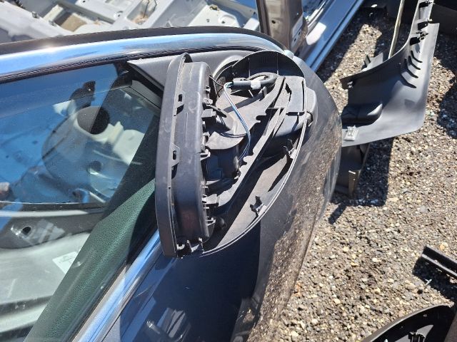 bontott OPEL INSIGNIA Jobb első Ajtó (Részeivel)