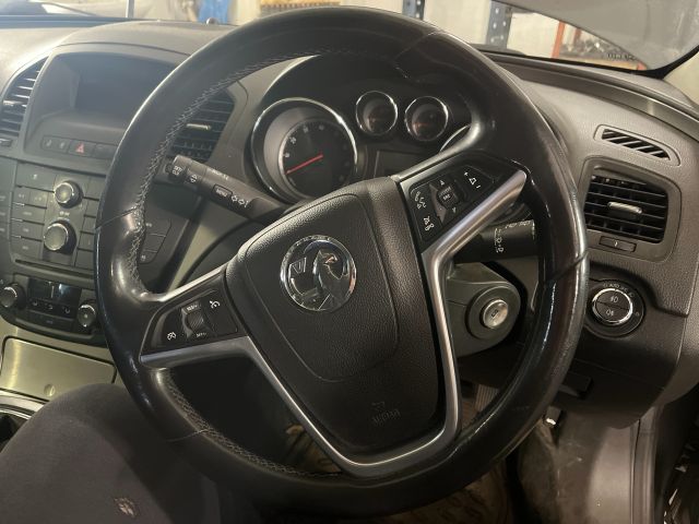 bontott OPEL INSIGNIA Jobb első Ajtóhatároló