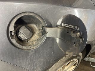 bontott OPEL INSIGNIA Jobb első Ajtóhatároló