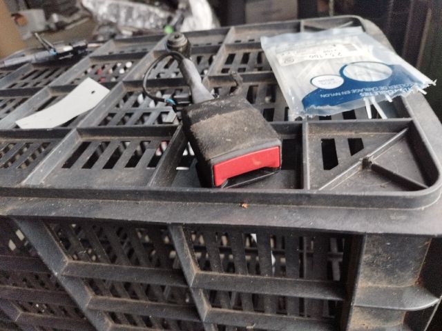 bontott OPEL INSIGNIA Jobb első Biztonsági Öv Csat