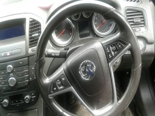 bontott OPEL INSIGNIA Jobb első Biztonsági Öv