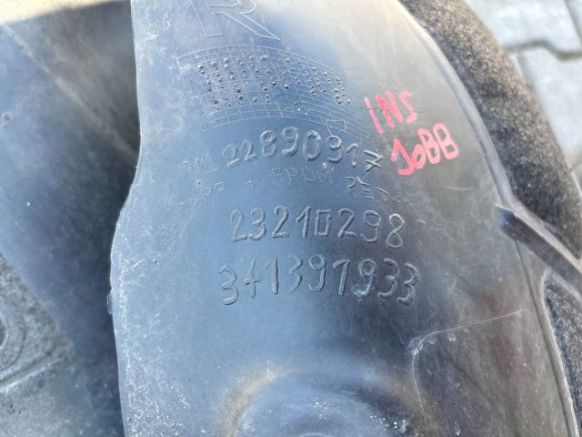 bontott OPEL INSIGNIA Jobb első Első Dobbetét (Kerékjárati, Műanyag)