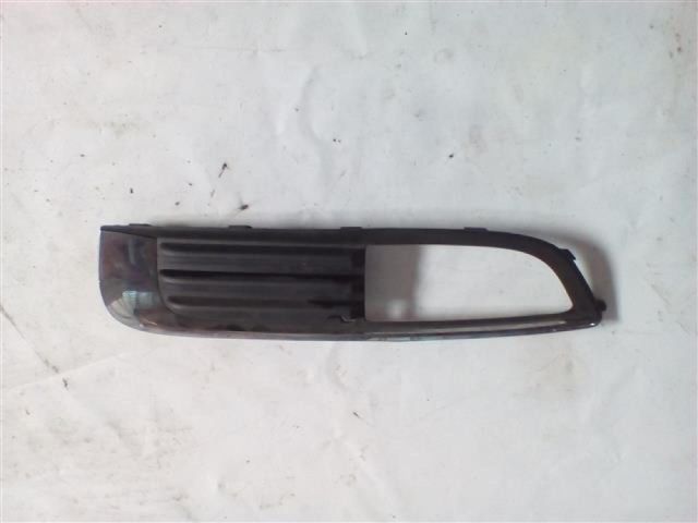 bontott OPEL INSIGNIA Jobb első Lökhárító Vakborítás