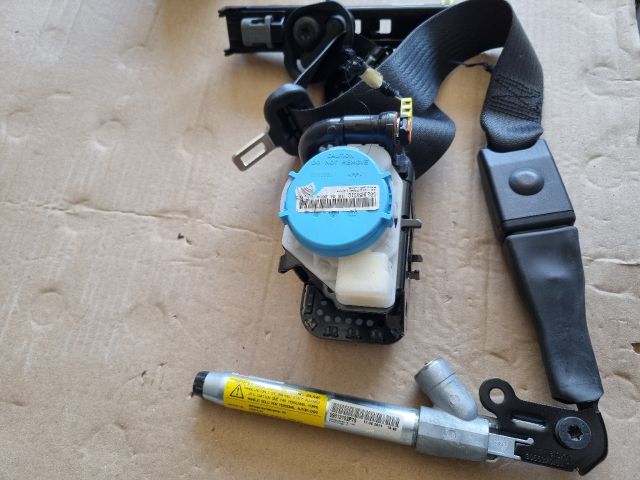 bontott OPEL INSIGNIA Jobb első Övfeszítő