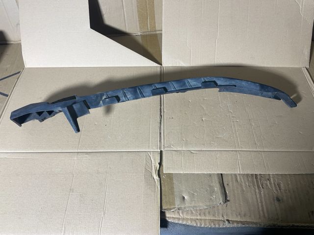 bontott OPEL INSIGNIA Jobb Fényszóró Tartó