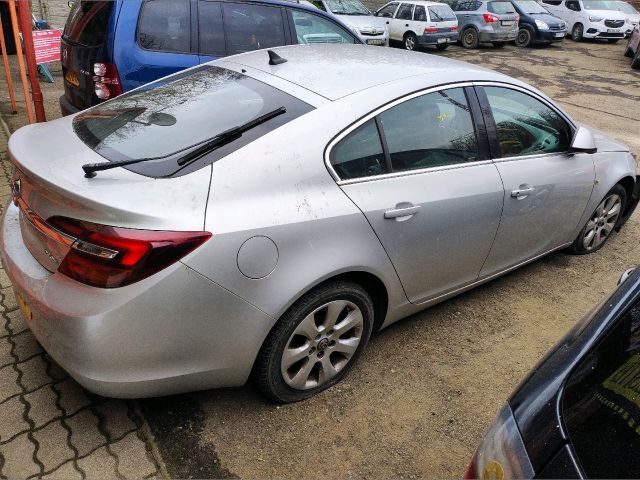 bontott OPEL INSIGNIA Jobb Fényszóró