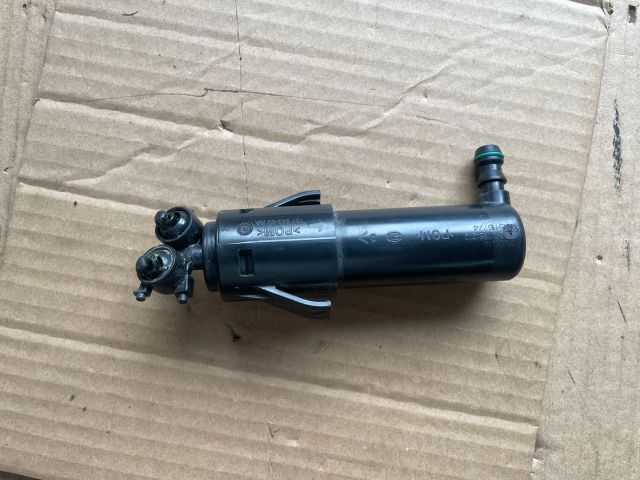 bontott OPEL INSIGNIA Jobb Fényszórómosó Fúvóka