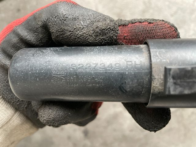 bontott OPEL INSIGNIA Jobb Fényszórómosó Fúvóka