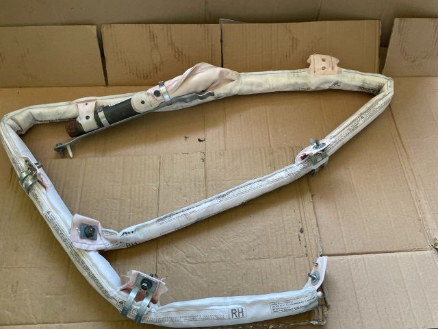 bontott OPEL INSIGNIA Jobb Függönylégzsák és Oldallégzsák