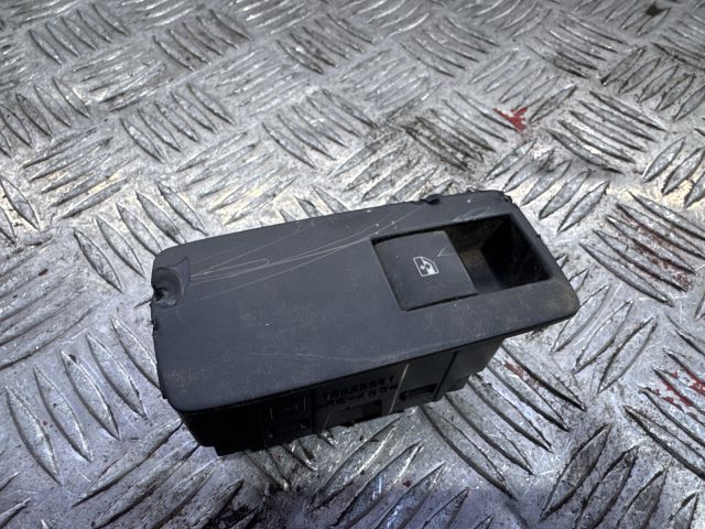 bontott OPEL INSIGNIA Jobb hátsó Ablakemelő Kapcsoló