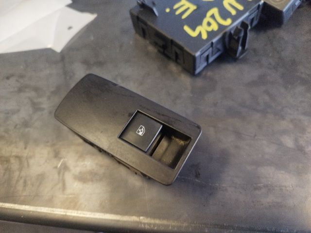 bontott OPEL INSIGNIA Jobb hátsó Ablakemelő Kapcsoló