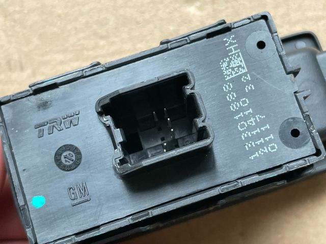 bontott OPEL INSIGNIA Jobb hátsó Ablakemelő Kapcsoló