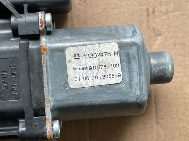 bontott OPEL INSIGNIA Jobb hátsó Ablakemelő Motor
