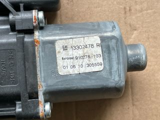 bontott OPEL INSIGNIA Jobb hátsó Ablakemelő Motor