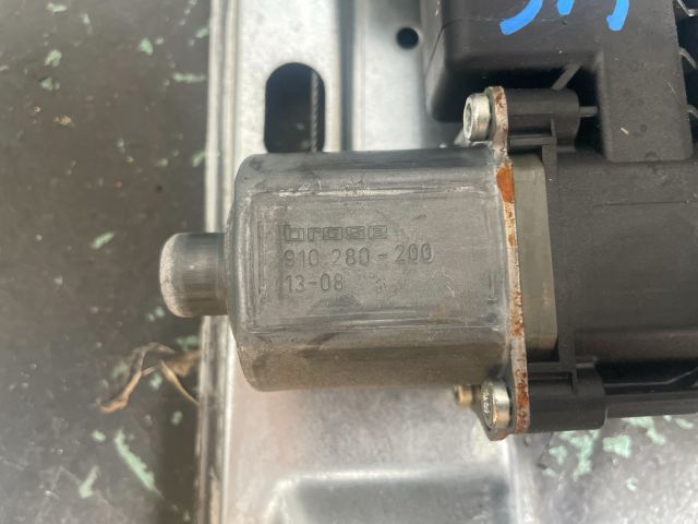 bontott OPEL INSIGNIA Jobb hátsó Ablakemelő Szerkezet (Elektromos)