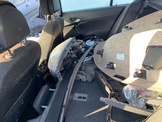 bontott OPEL INSIGNIA Jobb hátsó Ajtó Kárpit