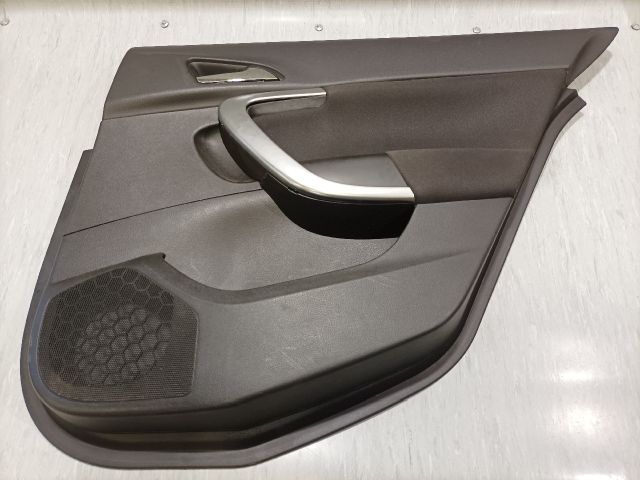 bontott OPEL INSIGNIA Jobb hátsó Ajtó Kárpit