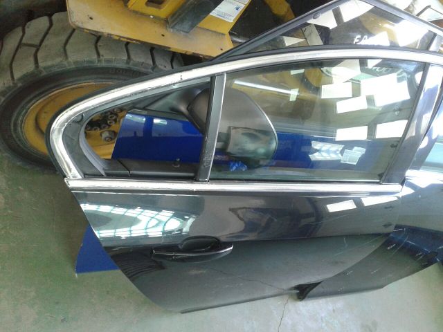 bontott OPEL INSIGNIA Jobb hátsó Ajtó Kárpit