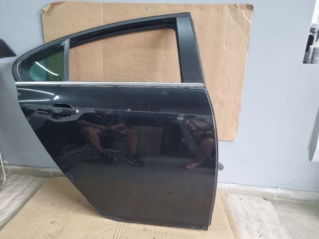 bontott OPEL INSIGNIA Jobb hátsó Ajtó (Részeivel)