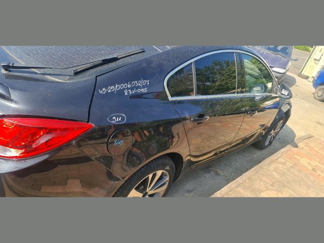 bontott OPEL INSIGNIA Jobb hátsó Ajtó (Üres lemez)