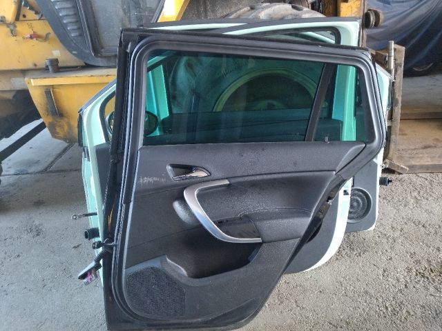 bontott OPEL INSIGNIA Jobb hátsó Ajtó (Üres lemez)