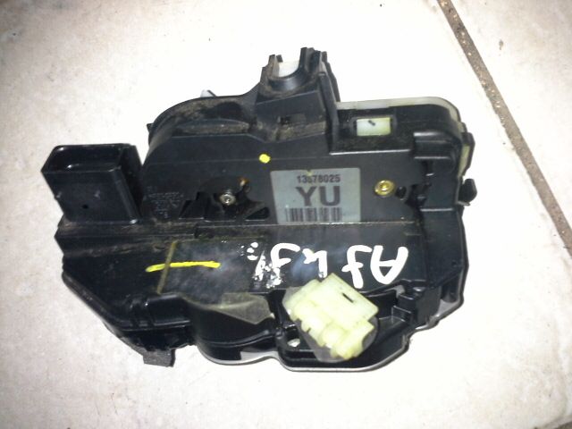 bontott OPEL INSIGNIA Jobb hátsó Ajtózár