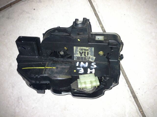 bontott OPEL INSIGNIA Jobb hátsó Ajtózár