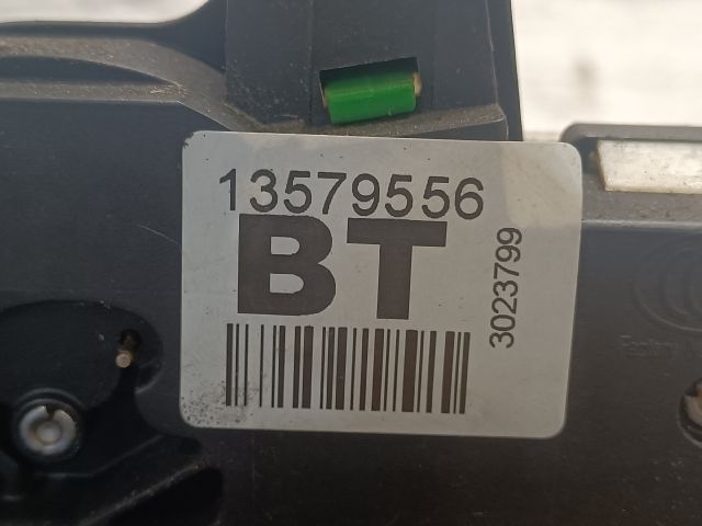 bontott OPEL INSIGNIA Jobb hátsó Ajtózár