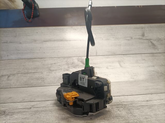 bontott OPEL INSIGNIA Jobb hátsó Ajtózár