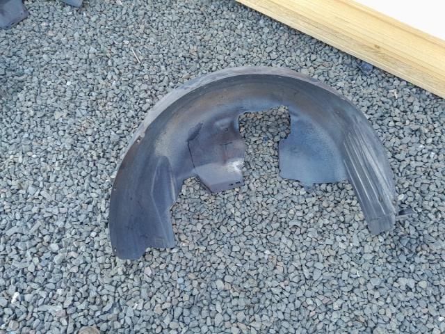 bontott OPEL INSIGNIA Jobb hátsó Dobbetét (Kerékjárati, Műanyag)