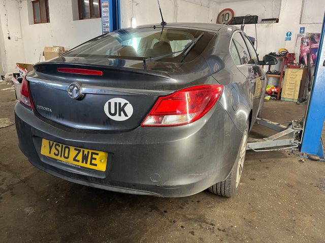 bontott OPEL INSIGNIA Jobb hátsó Tengelycsonk