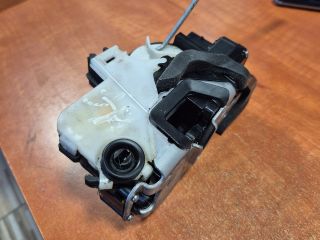 bontott OPEL INSIGNIA Jobb hátsó Zárbetét