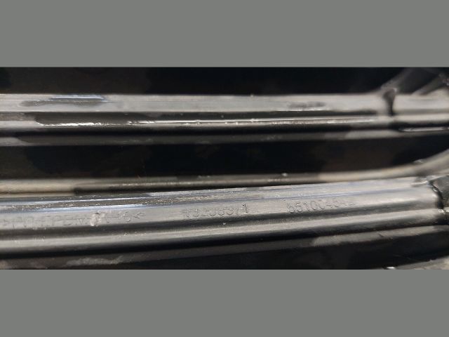 bontott OPEL INSIGNIA Jobb Ködlámpa Rács