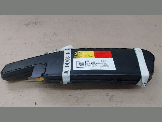 bontott OPEL INSIGNIA Jobb Oldallégzsák