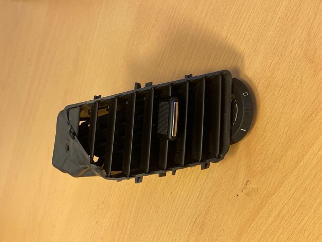 bontott OPEL INSIGNIA Jobb Szellőző