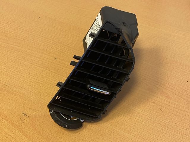 bontott OPEL INSIGNIA Jobb Szellőző