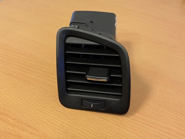 bontott OPEL INSIGNIA Jobb Szellőző