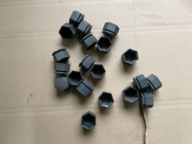 bontott OPEL INSIGNIA Kerék Csavar Szett