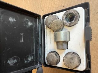 bontott OPEL INSIGNIA Kerék Csavar Szett