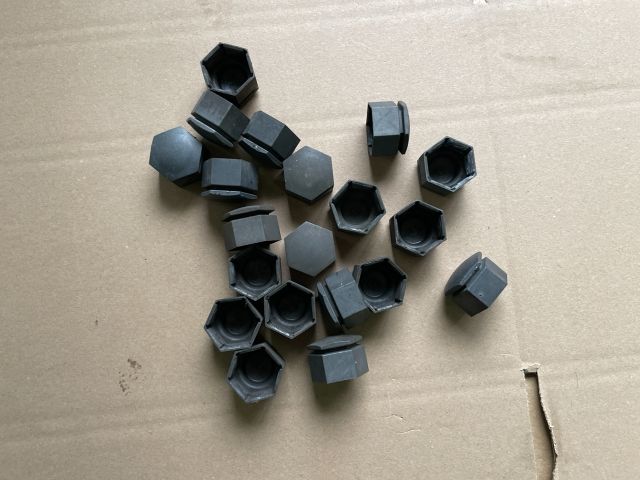 bontott OPEL INSIGNIA Kerék Csavar Szett